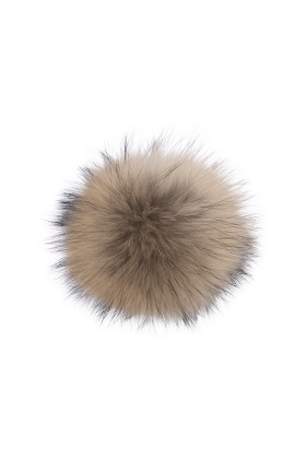 Lindo F Raccoon Saga Fur Natural Pom Pom